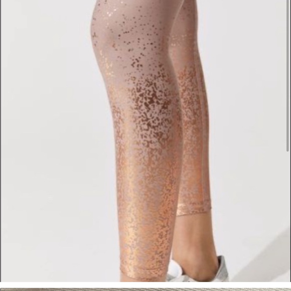 NWOTS Beyond Yoga leggings
